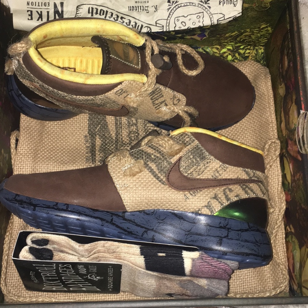 Nike Roshe Run The Boxtrolls “Trollstrikes” GS